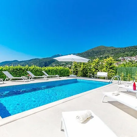 Edelweiss Villa